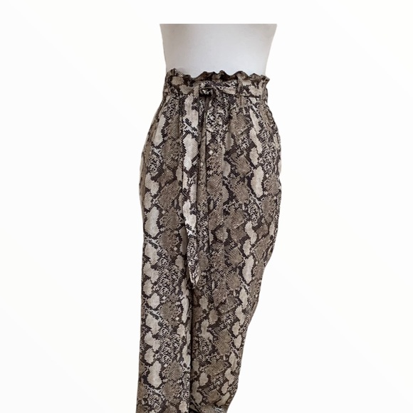 H&M SNAKESKIN BOHO BAGGY LOOSE FIT PULL ON ELASTIC WAISTBAND ANKLE PANTS - Picture 3 of 10